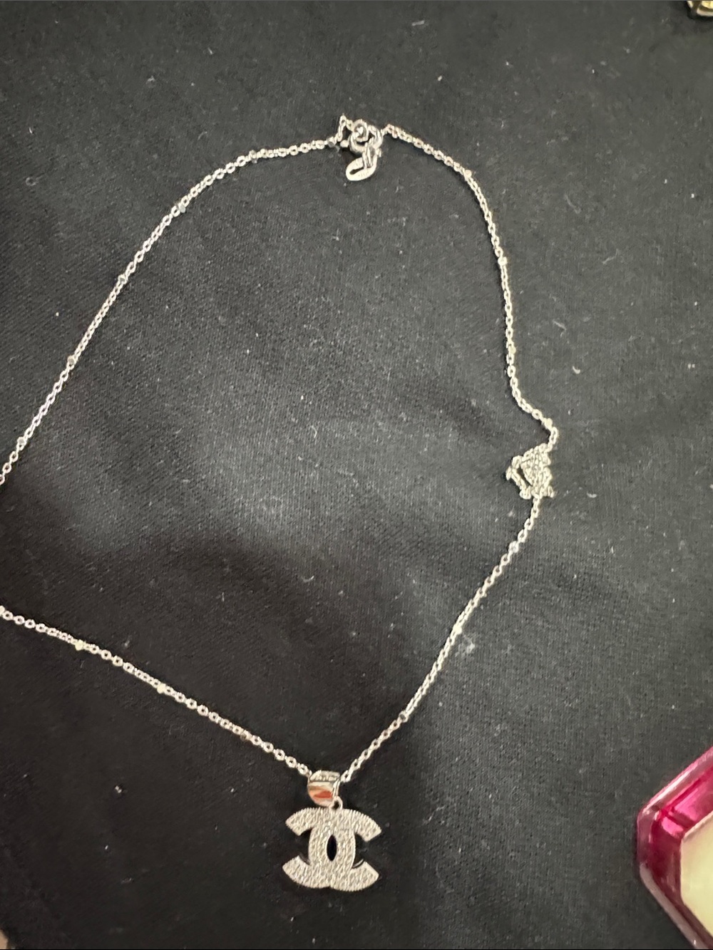 Silver Interlocking Logo Pendant Necklace - Silver